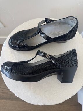 Alegría Black Leather Snake Print T-Strap Mary Jane Heels Block Heel Size EU 37
